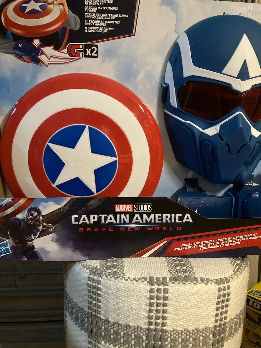 MARBLE Captain America Kids Role-Play Mask and Shield Set - Blue & Red